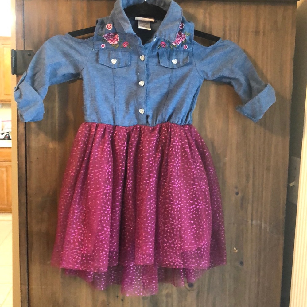 Girls dress